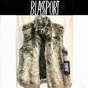 BLASSPORT Women’s gray Reversible Faux Fur sherpa shearing Vest size M NWT